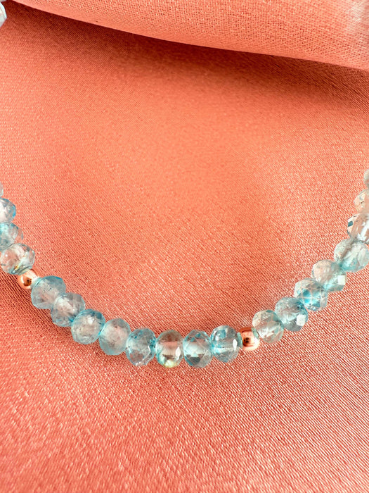 Bratara din Blue Topaz